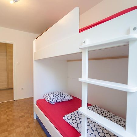 Apartment Near The Train Station Ljubljana Eksteriør bilde