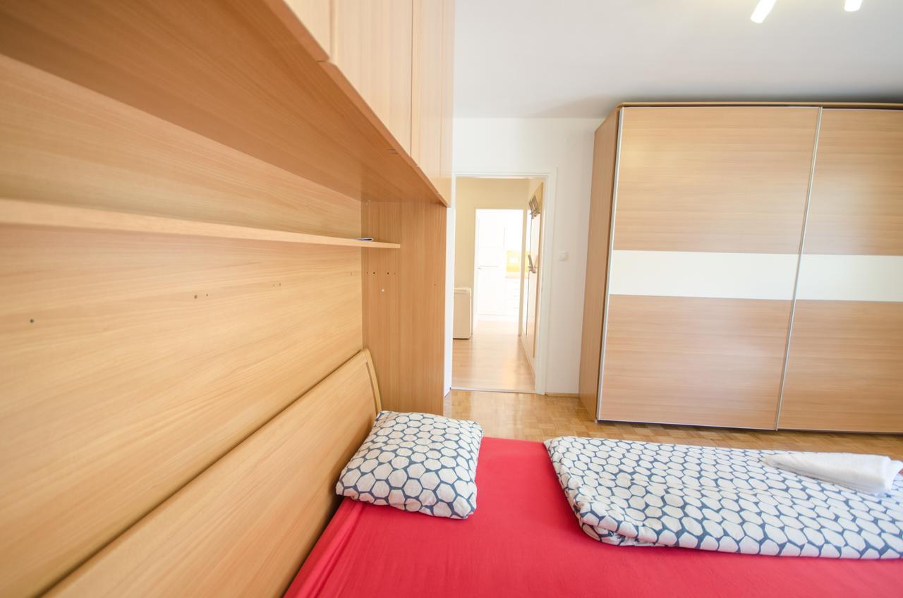 Apartment Near The Train Station Ljubljana Eksteriør bilde