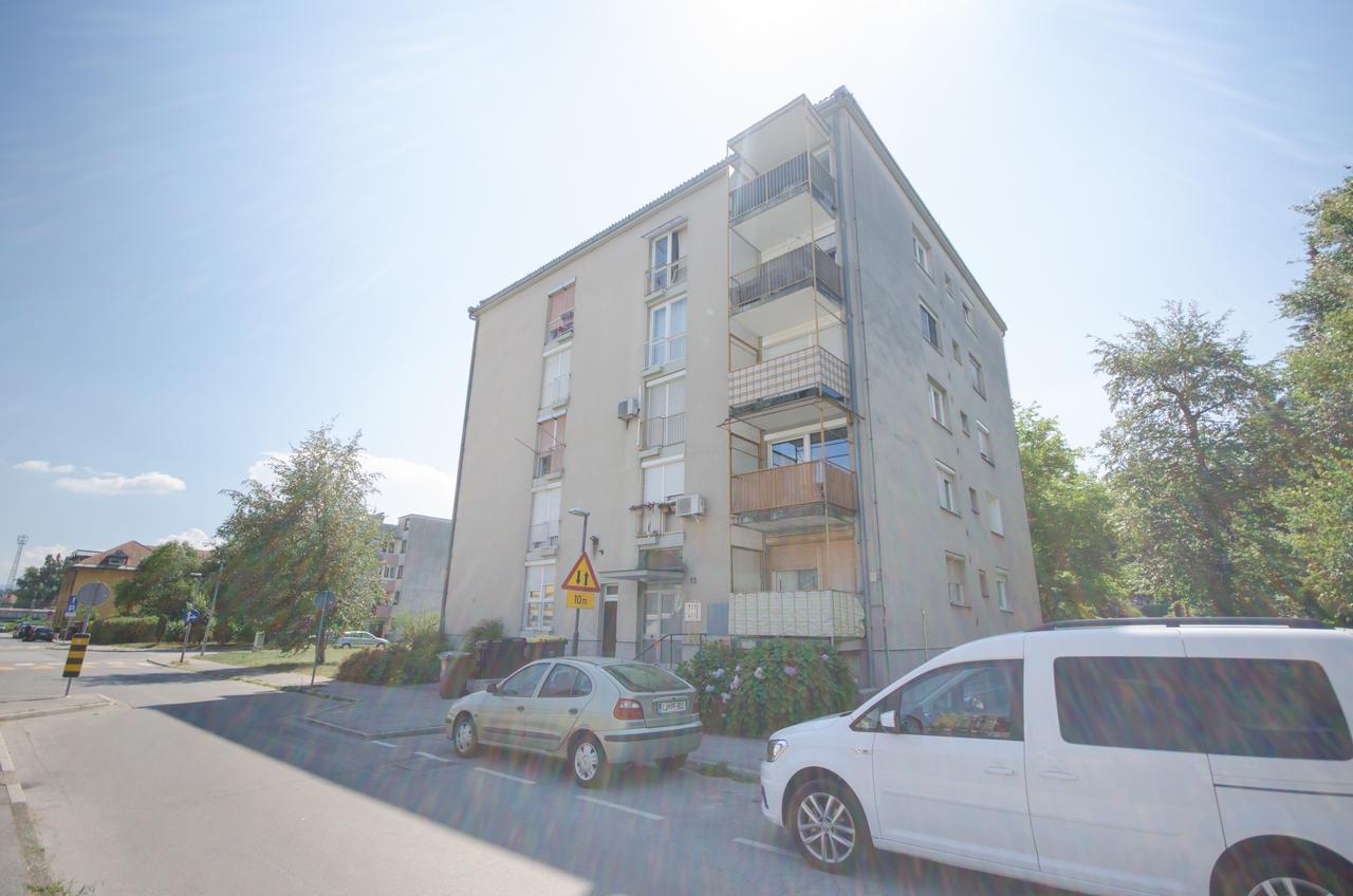 Apartment Near The Train Station Ljubljana Eksteriør bilde