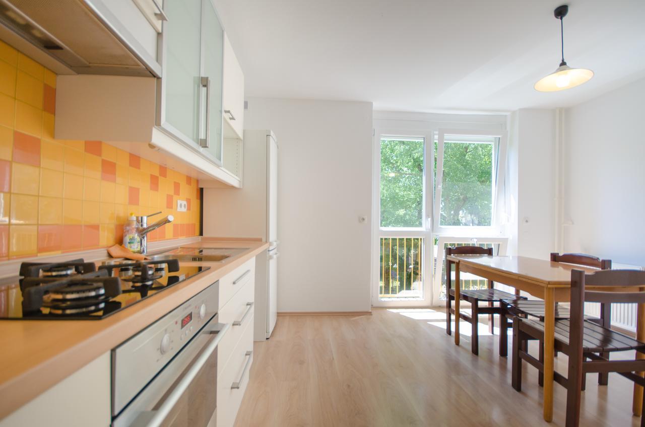 Apartment Near The Train Station Ljubljana Eksteriør bilde
