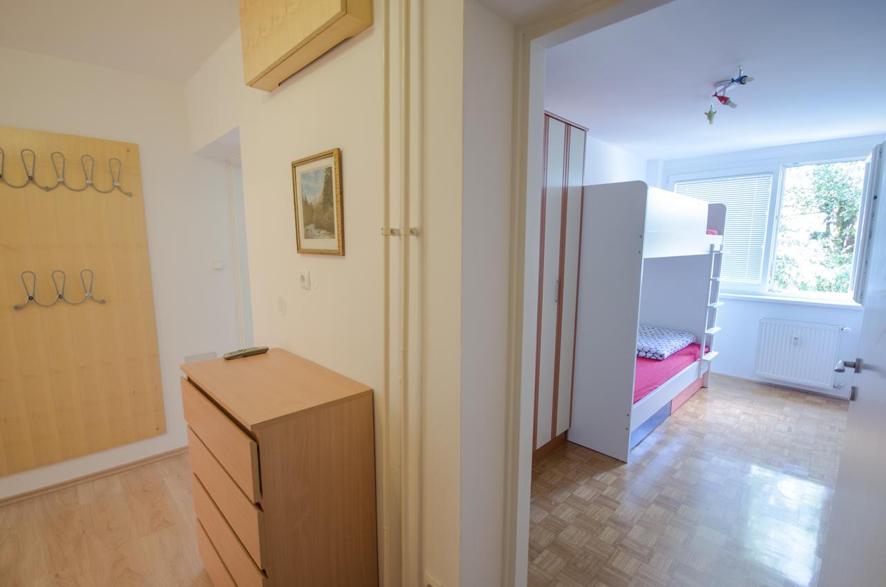 Apartment Near The Train Station Ljubljana Eksteriør bilde